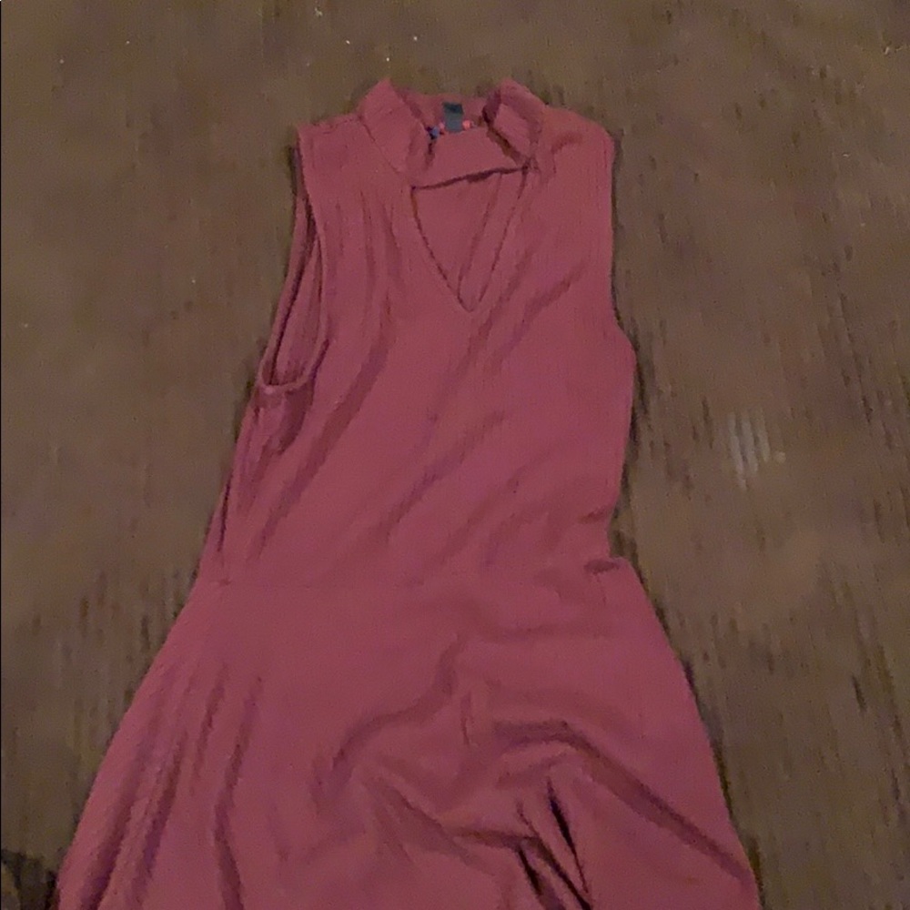 Sleeveless dress